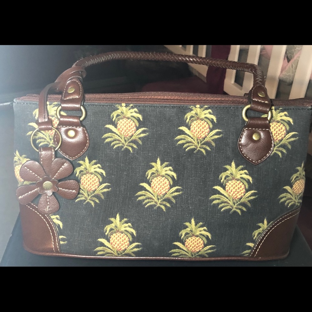 Like new relic pineapple print bag